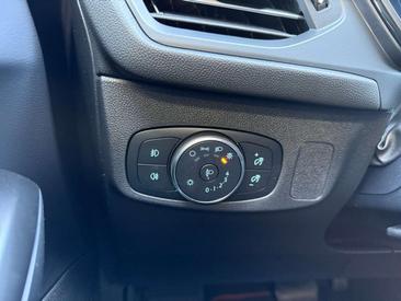Ford Focus 5 Portes 1.0 EcoBoost MHEV — photo 23