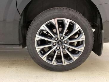 Ford Tourneo Custom MPV 2.5 PHEV — photo 7