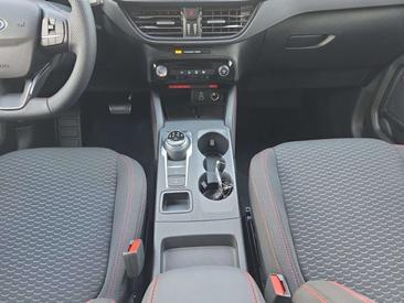 Ford Kuga 2.5 PHEV 243 — photo 11