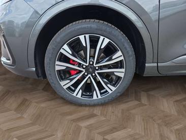 Ford Kuga 2.5 PHEV 243 — photo 14