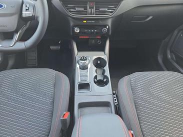 Ford Kuga 2.5 PHEV 243 — photo 12