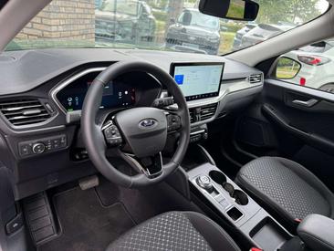 Ford Kuga 2.5 PHEV 243 — photo 10