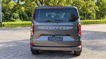 Ford Tourneo Custom MPV 2.5 PHEV — photo 4