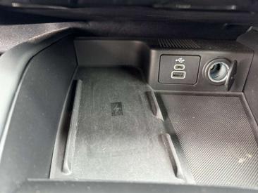 Ford Kuga 2.5 PHEV 243 — photo 23