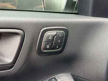 Ford Kuga 2.5 PHEV 243 — photo 11