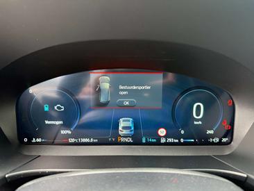 Ford Kuga 2.5 PHEV 243 — photo 14
