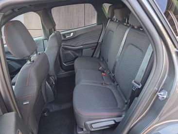 Ford Kuga 2.5 PHEV 243 — photo 14