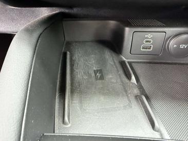 Ford Kuga 2.5 PHEV 243 — photo 23