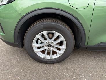 Ford Kuga 2.5 PHEV 243 — photo 39
