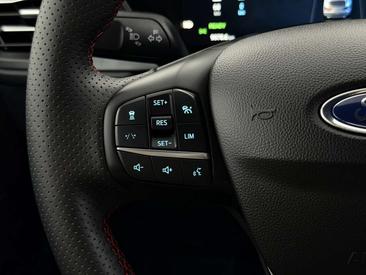 Ford Kuga 2.5 Duratec PHEV — photo 31