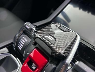 Lamborghini Urus — photo 13