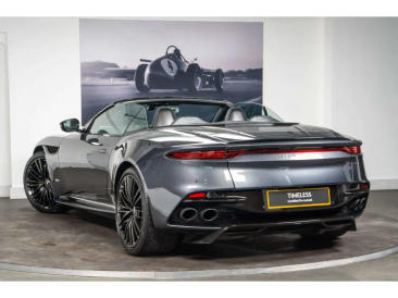 Aston Martin DBS Superleggera V12 — photo 2