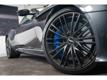 Aston Martin DBS Superleggera V12 — photo 13