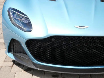 Aston Martin DBS Superleggera V12 — photo 20