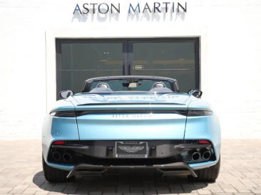 Aston Martin DBS Superleggera V12 — photo 25