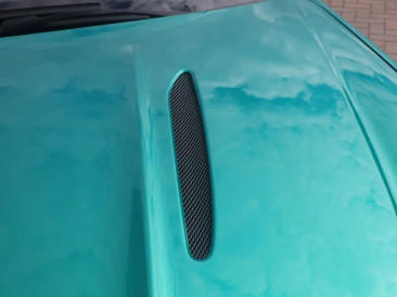 Aston Martin Vantage V8 — photo 33
