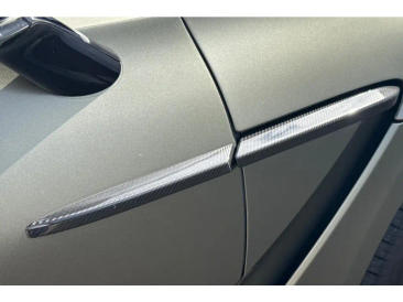 Aston Martin DBX 707 — photo 9