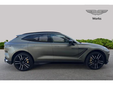 Aston Martin DBX 707 — photo 16