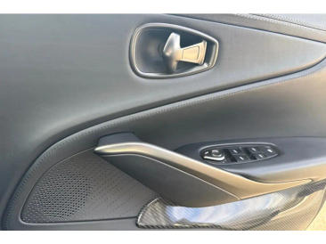 Aston Martin DBX 707 — photo 19