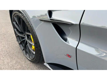 Aston Martin Vantage V8 — photo 22