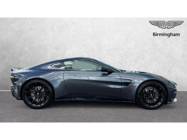 Aston Martin Vantage V8 — photo 11
