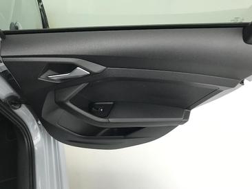 Audi A1 Sportback 25 TFSI — photo 27