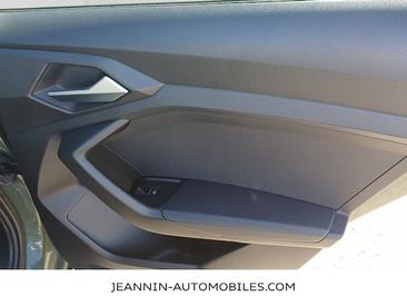 Audi A1 Sportback 30 TFSI — photo 22