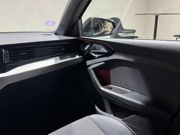 Audi A1 Sportback 30 TFSI — photo 19