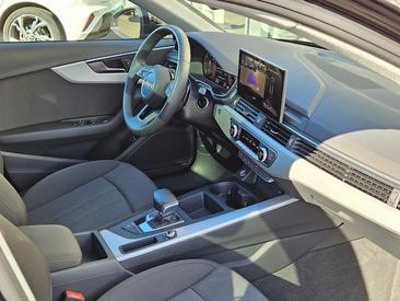 Audi A4 Avant 35 TDI — photo 37