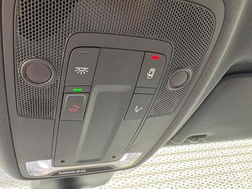 Audi Q3 35 TDI — photo 16