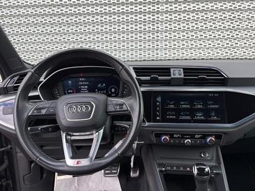 Audi Q3 35 TDI — photo 22