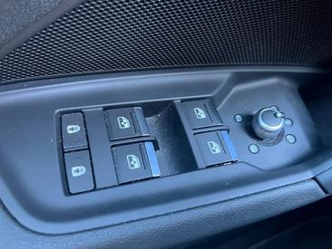 Audi A3 Sportback 35 TFSI — photo 30