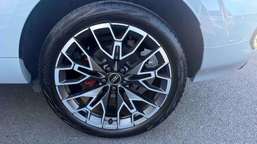 Audi Q3 35 TDI — photo 23