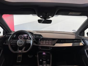 Audi A3 Sportback 35 TFSI — photo 14