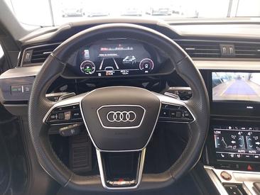 Audi E-tron S E-tron S 370,00 KW — photo 21