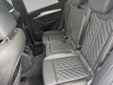 Audi Q5 Sportback 55 TFSI E Quattro — photo 14