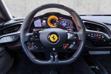 Ferrari SF90 Stradale — photo 7