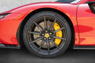 Ferrari SF90 Stradale — photo 12