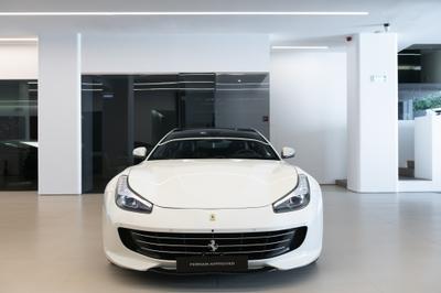 Ferrari GTC4Lusso
