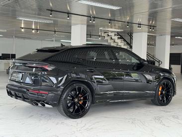 Lamborghini Urus — photo 5