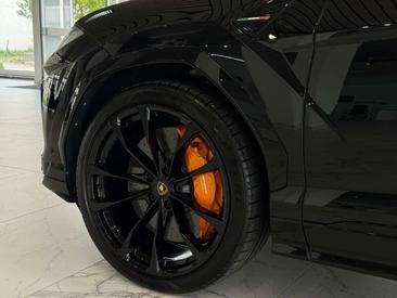 Lamborghini Urus — photo 9