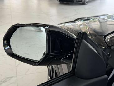 Lamborghini Urus — photo 13