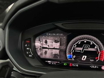 Lamborghini Urus — photo 23