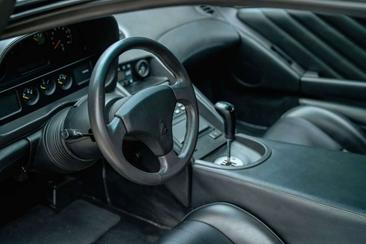 Lamborghini Diablo — photo 15