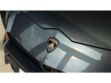 Lamborghini Urus — photo 8