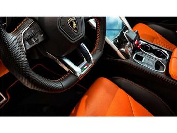 Lamborghini Urus — photo 14