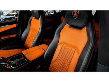 Lamborghini Urus — photo 18