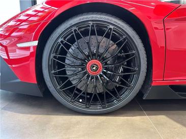 Lamborghini Aventador S — photo 13
