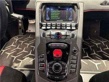 Lamborghini Aventador S — photo 23