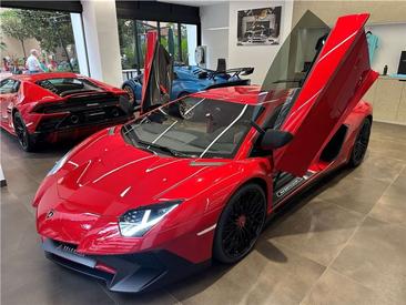 Lamborghini Aventador S — photo 31